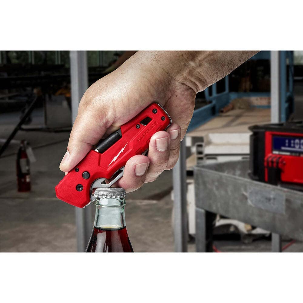 VORAGA SHISHUVIN pocket clip folding knife for secure everyday carry.