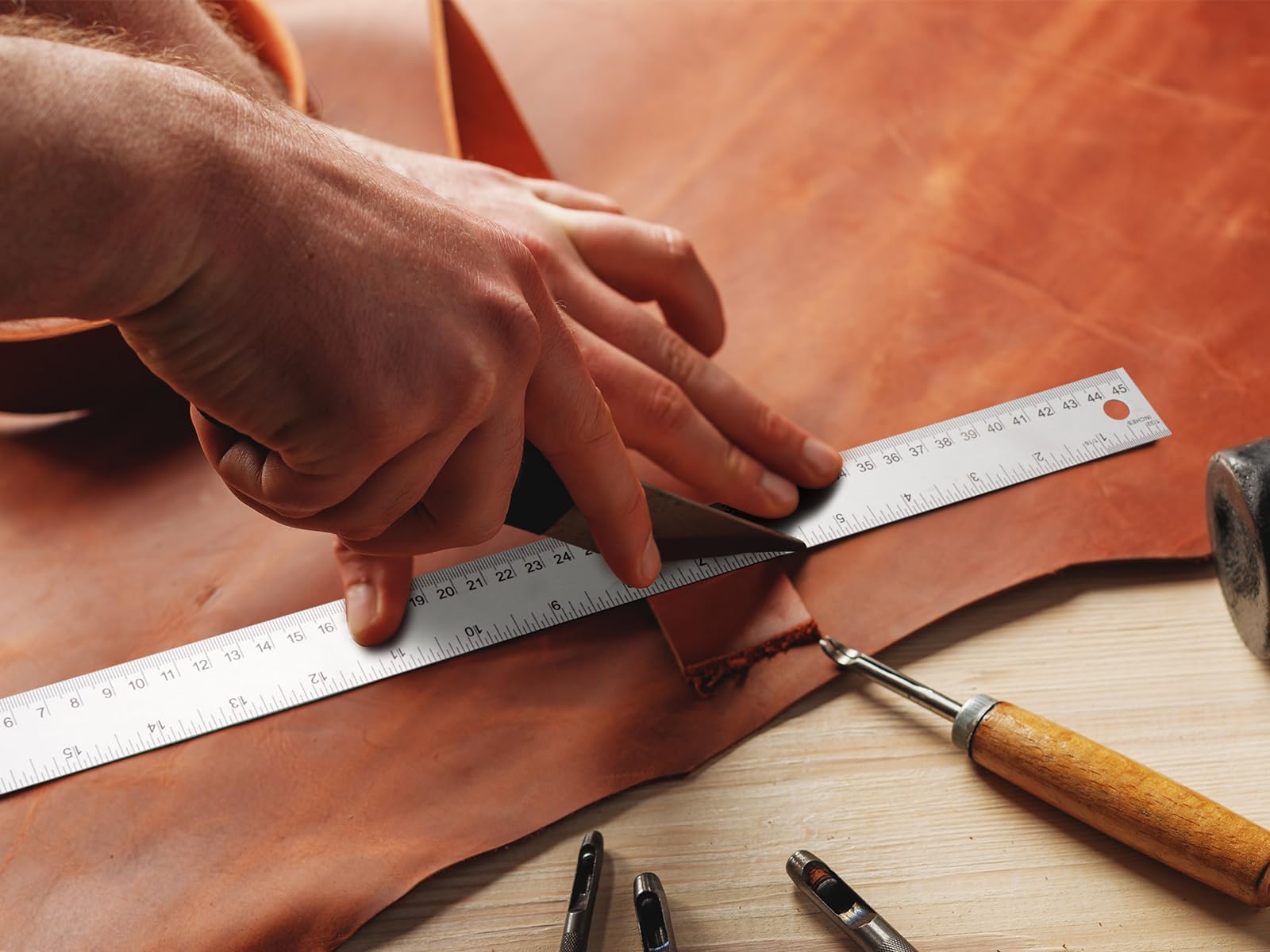 VORIGY drafting tool for precise lines and layouts.