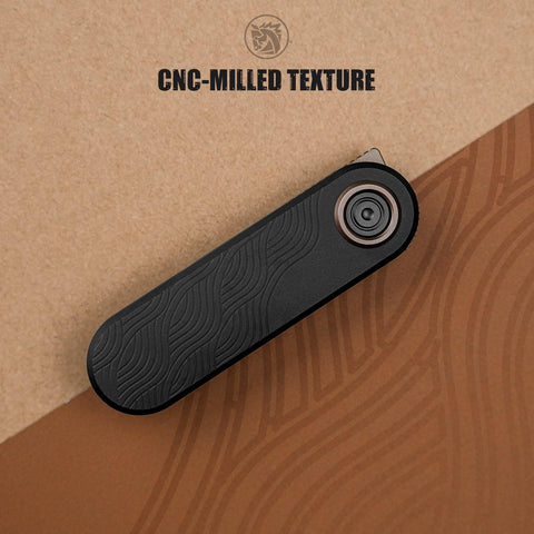 Vosteed Corgi V Geocube texture handle adds bold structure.