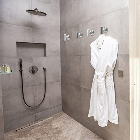 Vuzvuv towel hook packaging showcases a 4-pack value set for spaces.