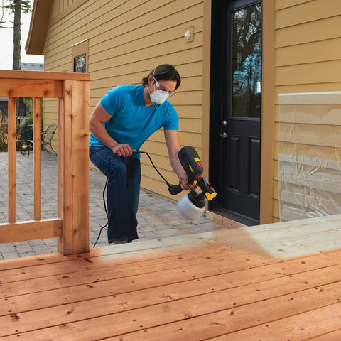 Wagner Flexio 570 demonstrates low overspray on home projects