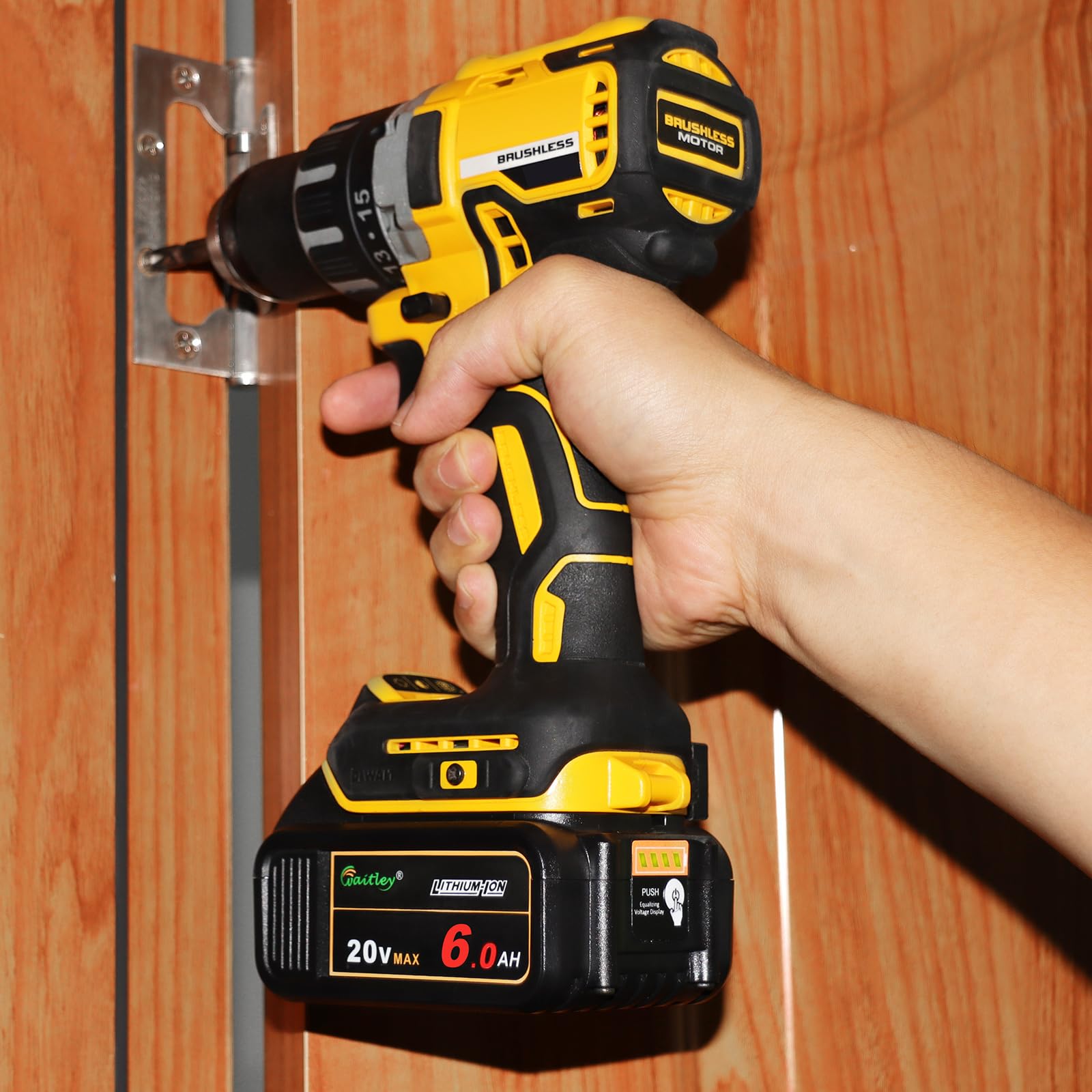 Waitley 4-pack 20V 6Ah Li-ion battery with durable construction for busy job sites