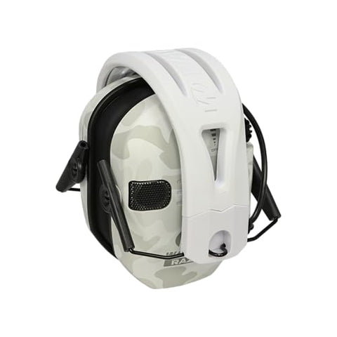 Walker's Razor electronic muff built-in speakers deliver clear audio for field listening.
