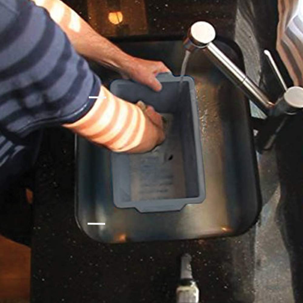 The Washbox supports roller cleanup and reduces sink mess.