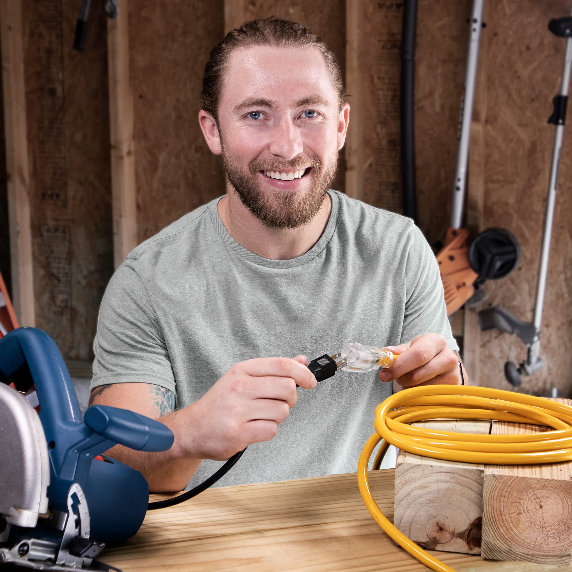 Watts Wire 15-amp outdoor extension cord for safe power to tools and equipment.