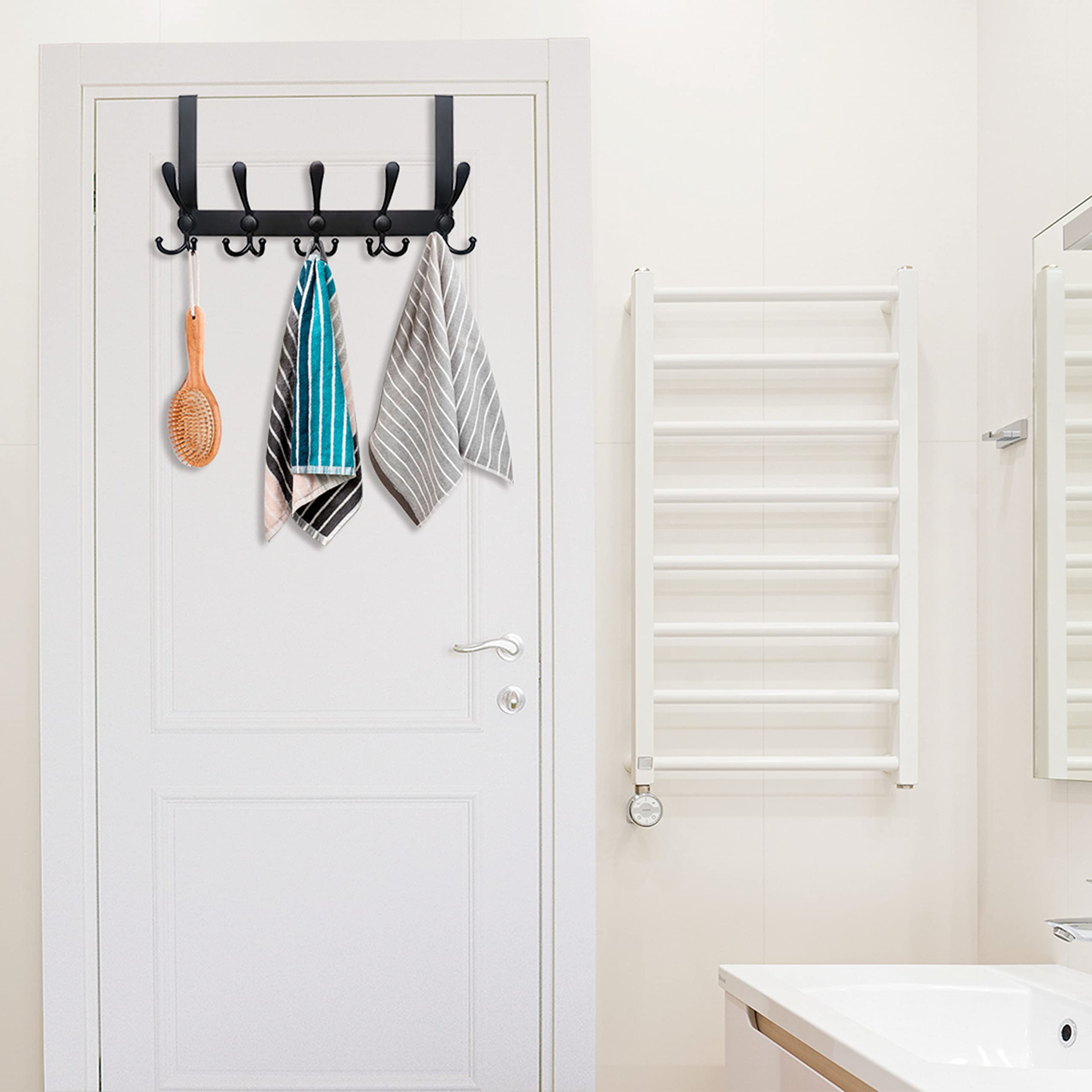 WEBI padded door hook protects doors from scratches and reduces noise.