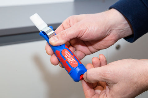 WEICON No. 4-28 H shows adjustable depth to protect inner conductors