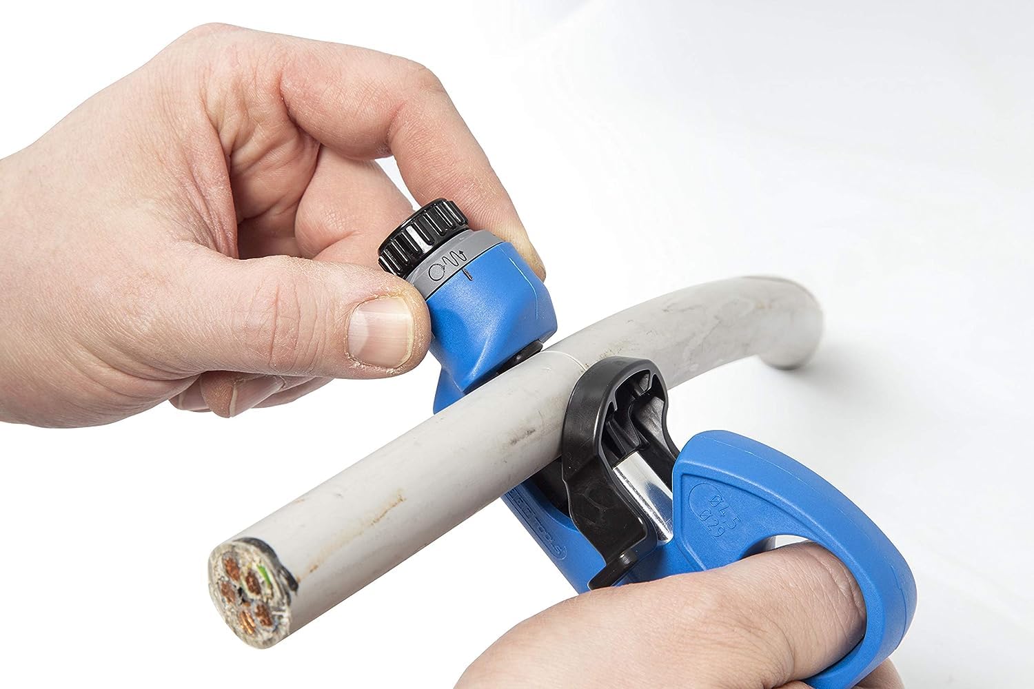 WEICON No. 4-29 locking system prevents accidental opening