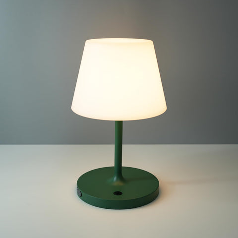 WEILAILUX outdoor lamp waterproof design enhances patio ambiance