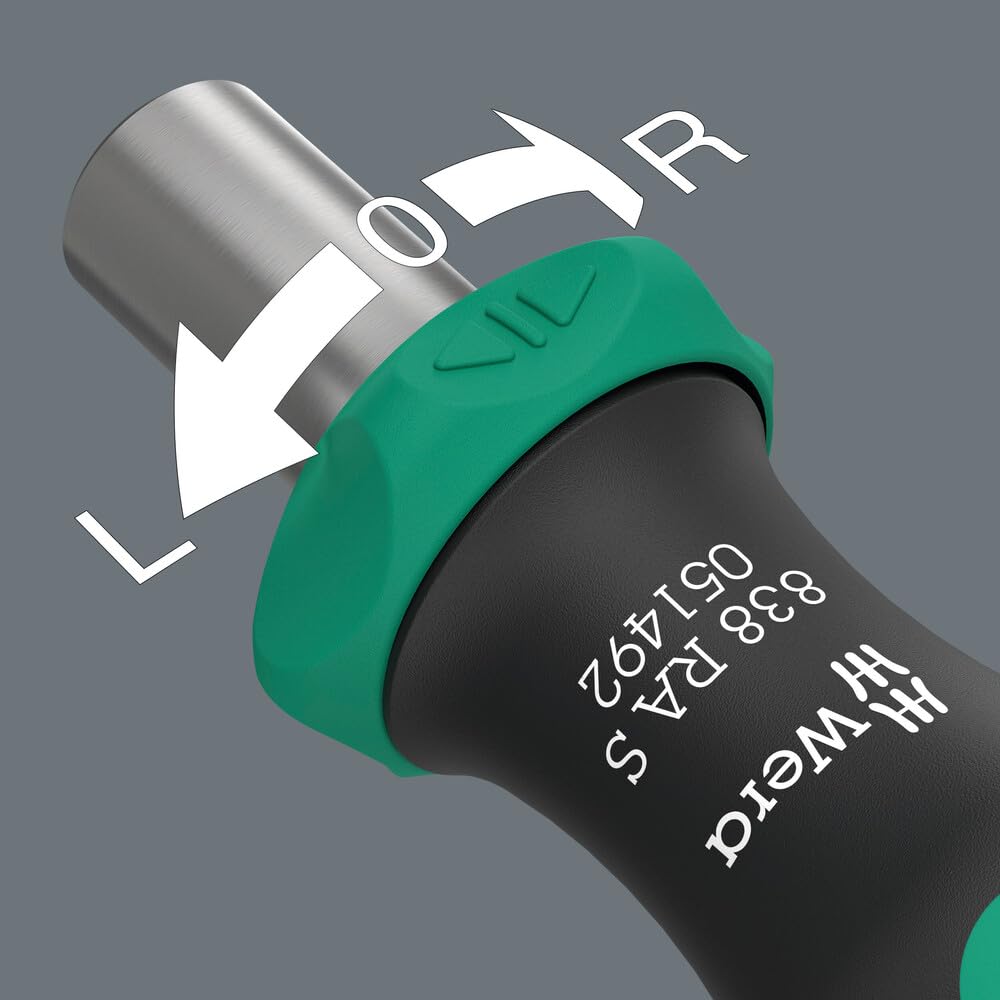 Wera 838 RA S BitHold ergonomic handle shown for comfortable grip.