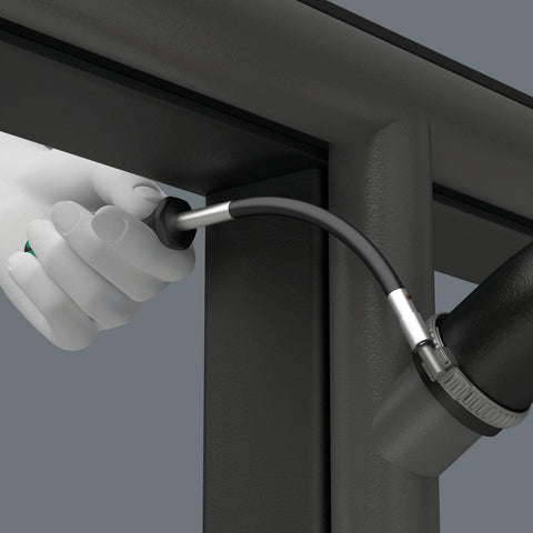 Ergonomic Kraftform multi-component handle improves grip and control.