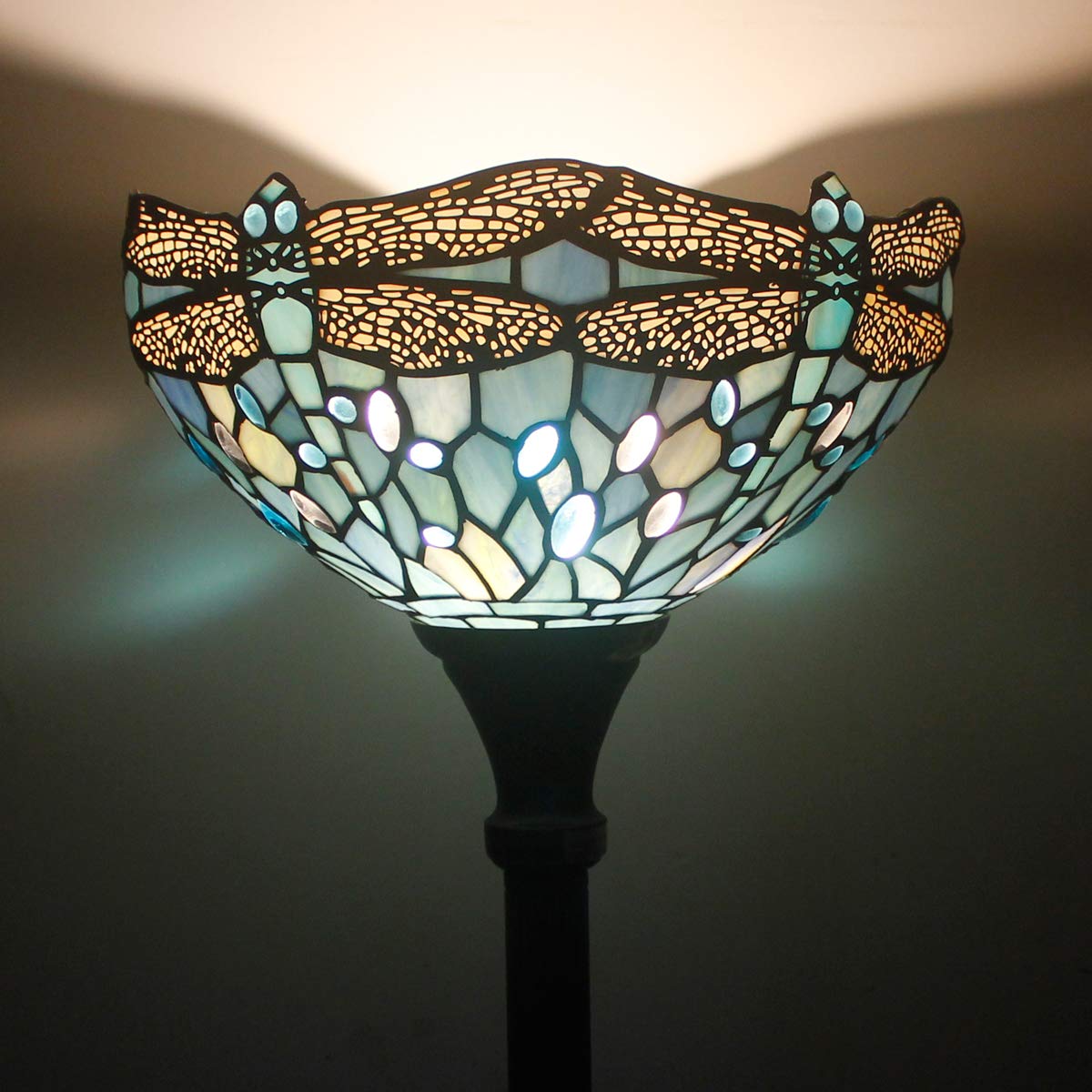 WERFACTORY Tiffany lamp antique bronze base offers stable, stylish support.