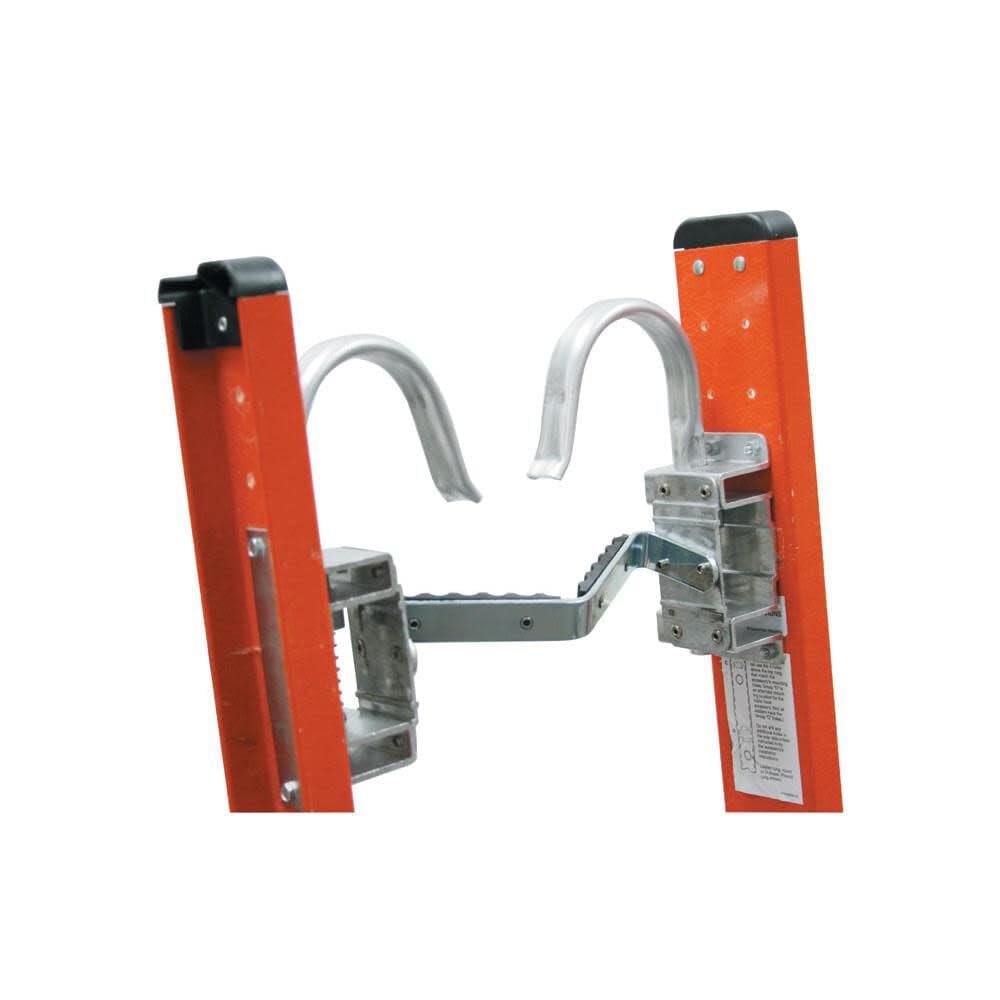 Werner 92-88 cable hook and V-rung assembly on extension ladder securing to a pole