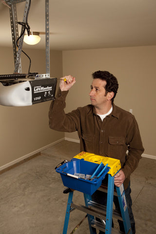 Werner AC52-UB compatible with 6200-series ladders for expanded compatibility