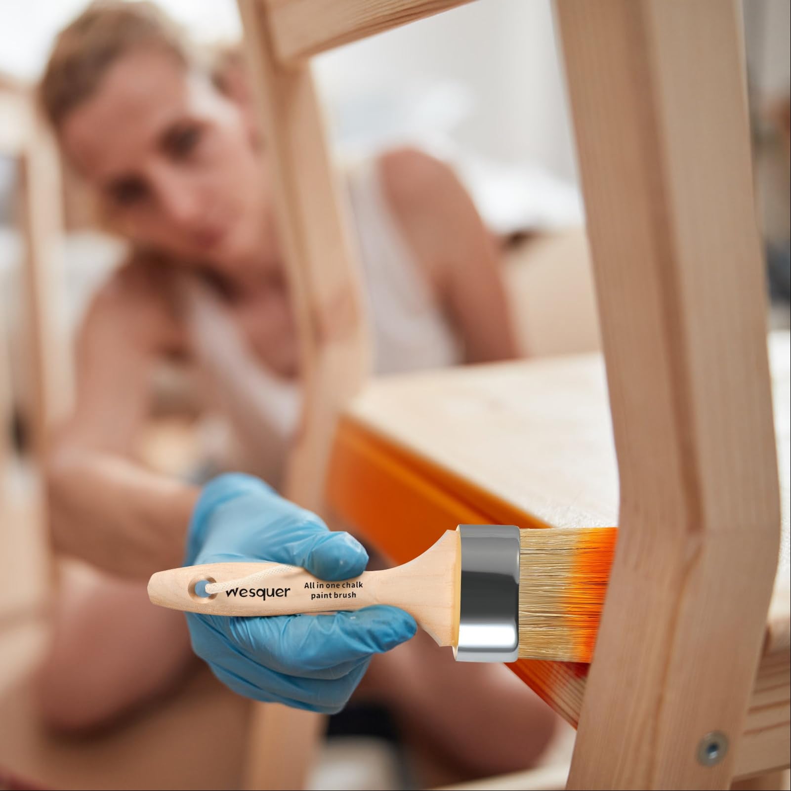 Wesquer multi-use brush suited for wood, cabinets, and decor items.