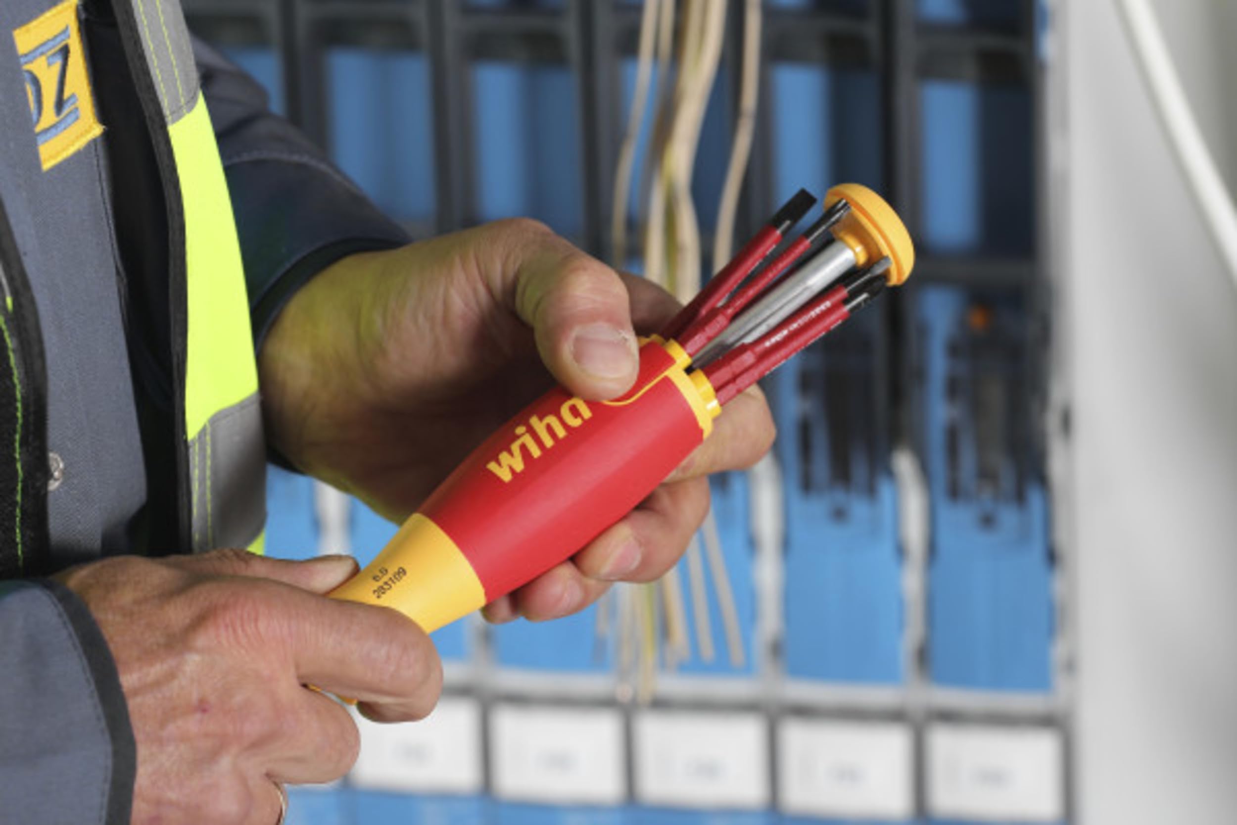 Wiha 28393 SoftFinish handle offers comfortable, secure grip