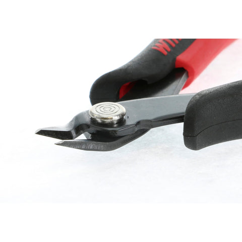 Wiha 56818 HR60 hardened edges maintain long-term sharpness.