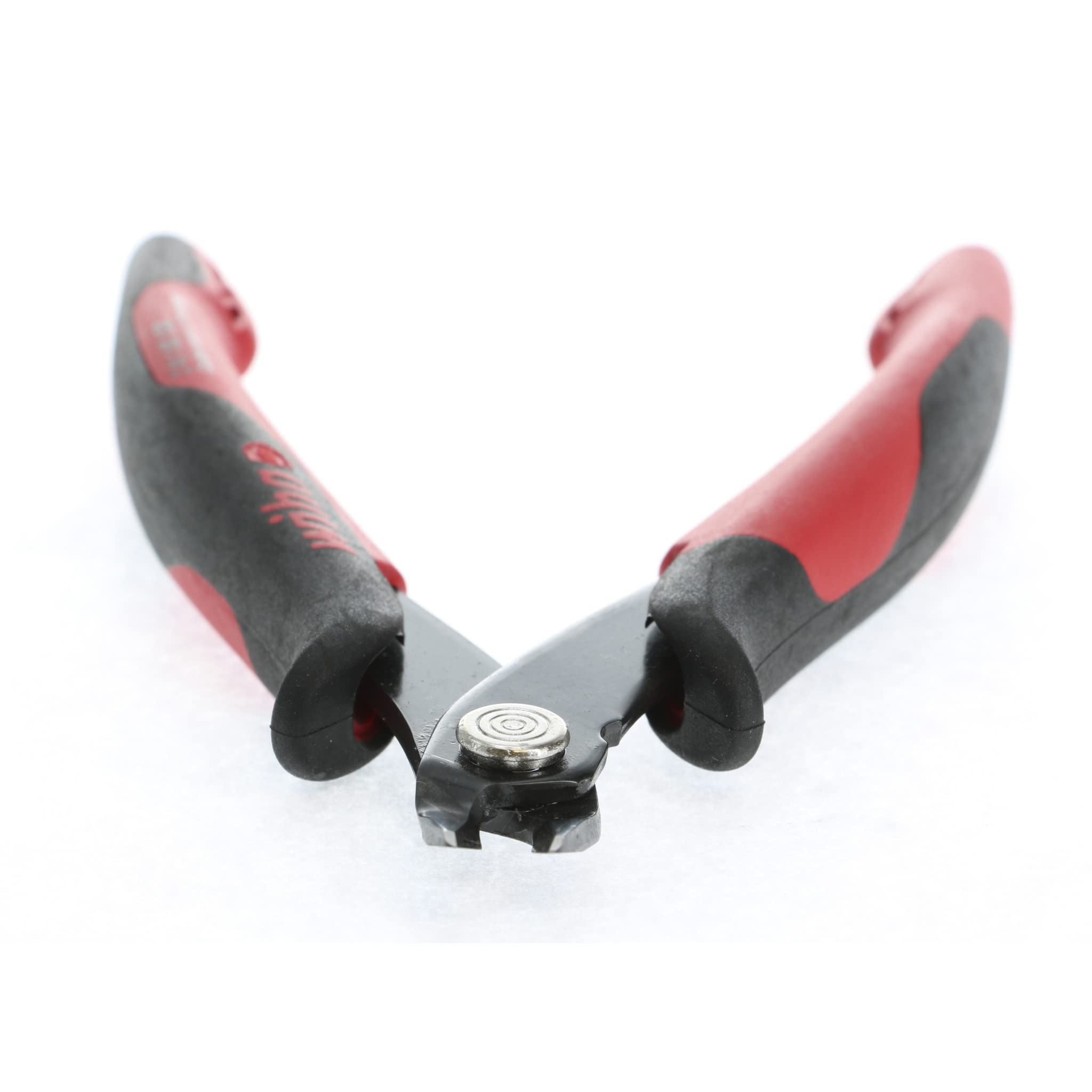 Wiha 56818 soft-touch grip supports comfortable extended use.