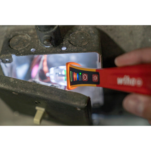 Wiha 25506 red universal tip enables international use
