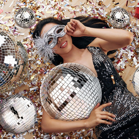 WillBOND 4-inch disco ball portable and reusable for parties.