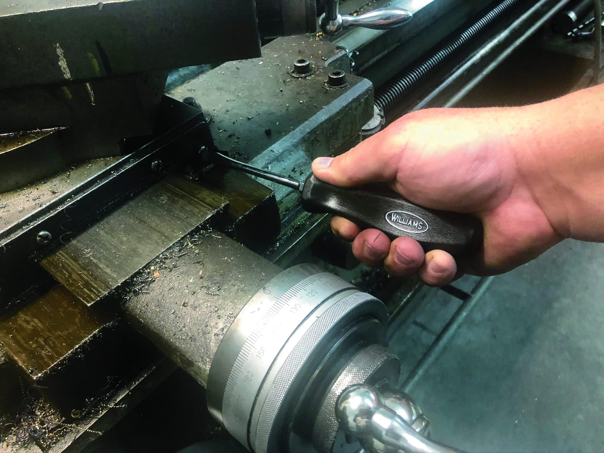 Williams Endurogrip chrome blade polished for easy cleaning