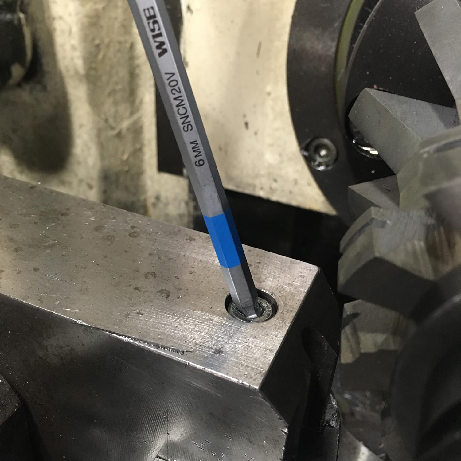 Wise SBL-1000 heat-treated to HRC60±1 for durable performance.