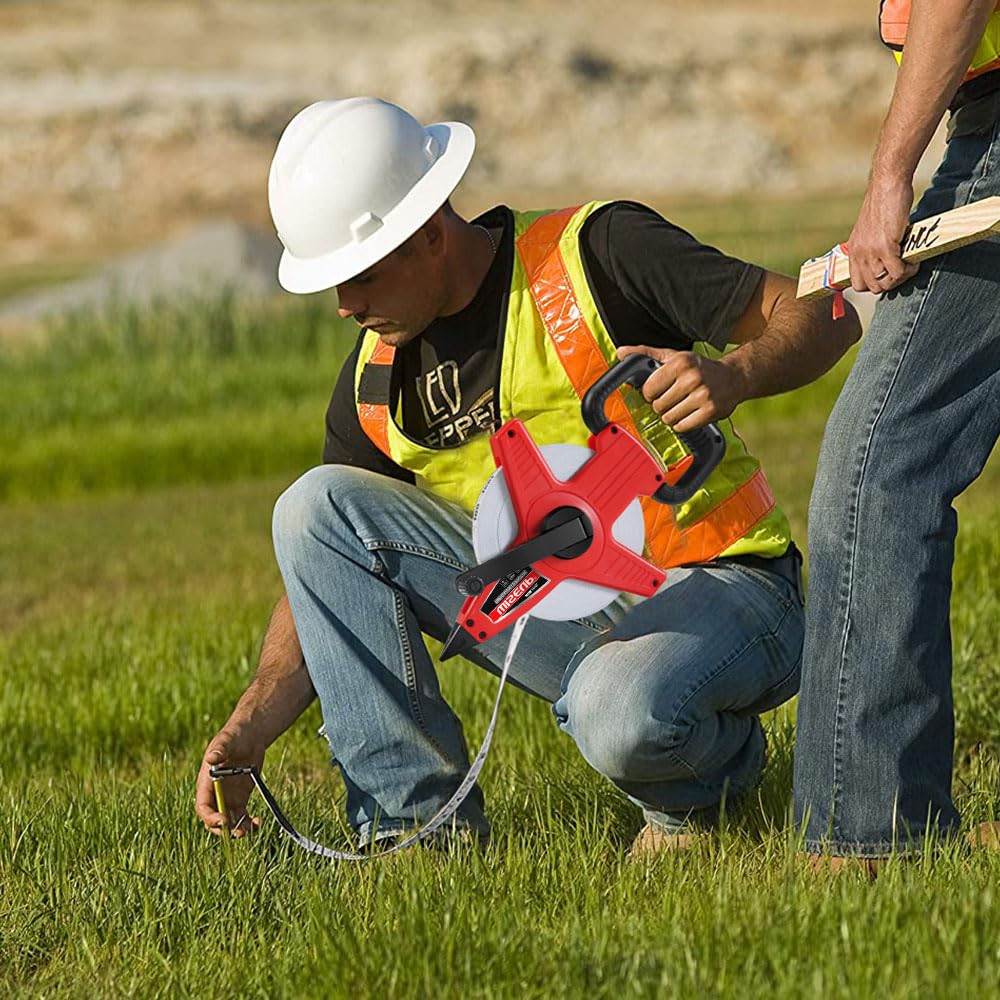 WISEUP dual-sided readout simplifies switching between feet and meters.