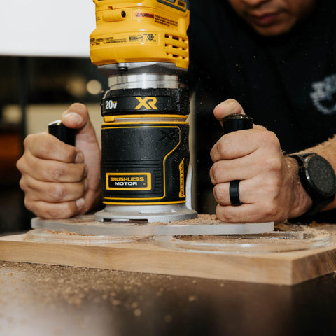 Wood Grain Junkie TrimFit Pro clear acrylic base enhances visibility during cuts.