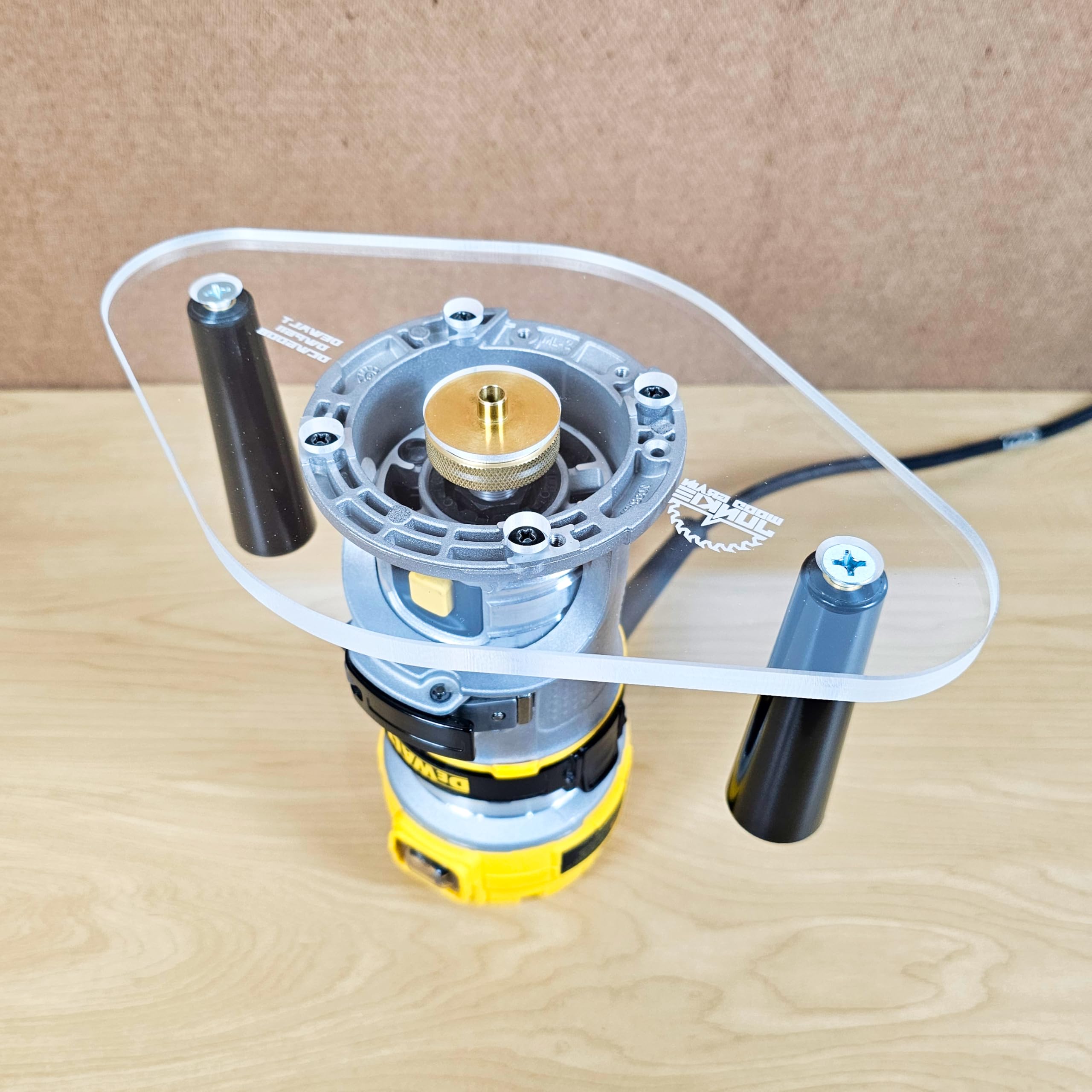 Wood Grain Junkie TrimFit Pro supports standard guide bushings for templates.