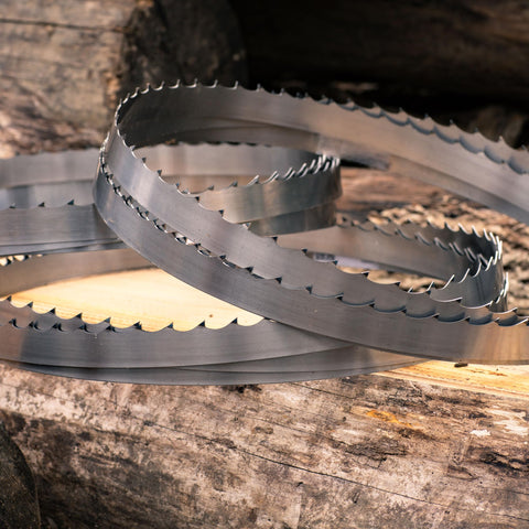 Wood-Mizer resharpening with CBN wheel demonstrates edge maintenance.