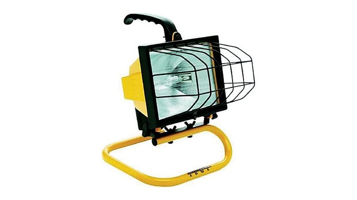 Woods 500W portable work light head for durable indoor use and shadow reduction.