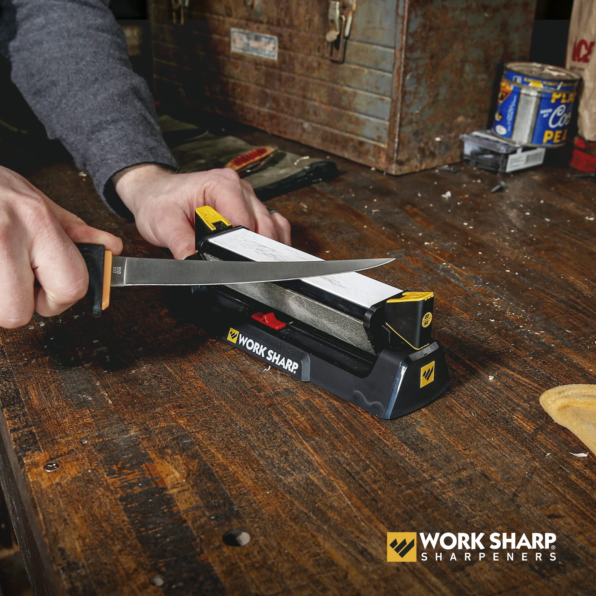 Fine ceramic stone on Work Sharp benchstone yields a keen edge.