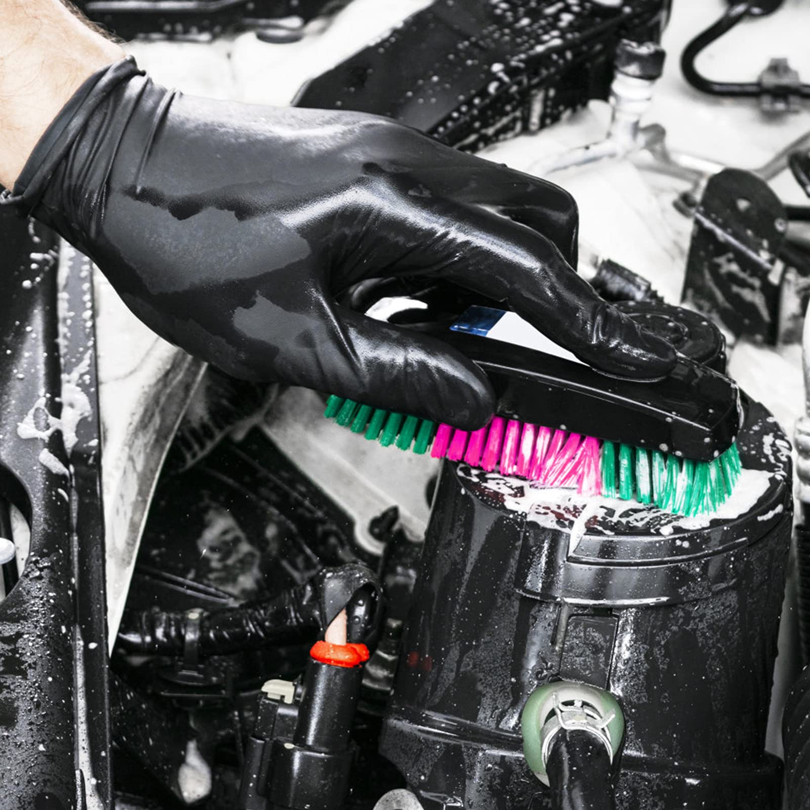 Wostar XL for hair coloring and tattoos, with precise grip.
