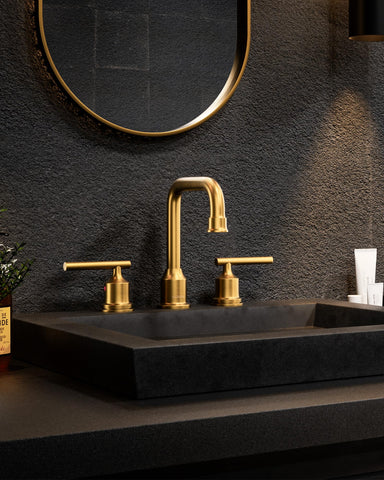 WOWOW 3-hole widespread faucet image emphasizes flexible installation for various basins.