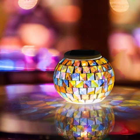 WSgift rechargeable mosaic glass ball for easy outdoor illumination.