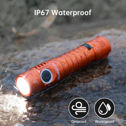 Wurkkos FC11C beam-shot 155m demonstrates bright, long-range illumination.