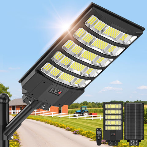 WYWNA 10000W solar street light with wide-angle beam for large outdoor areas.
