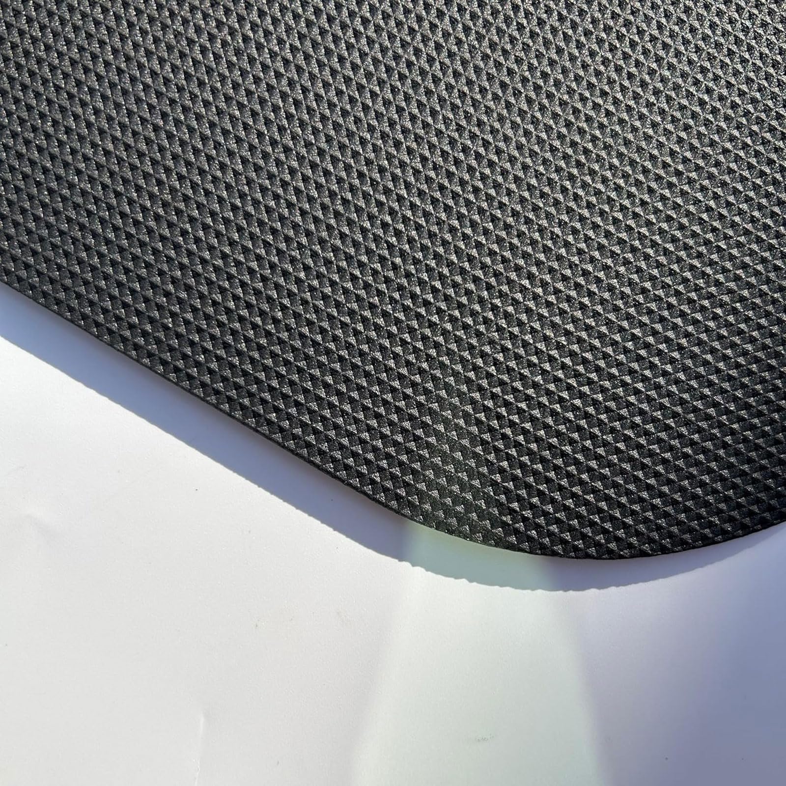 Xinhw recliner pad for swivel chair prevents sliding during use.