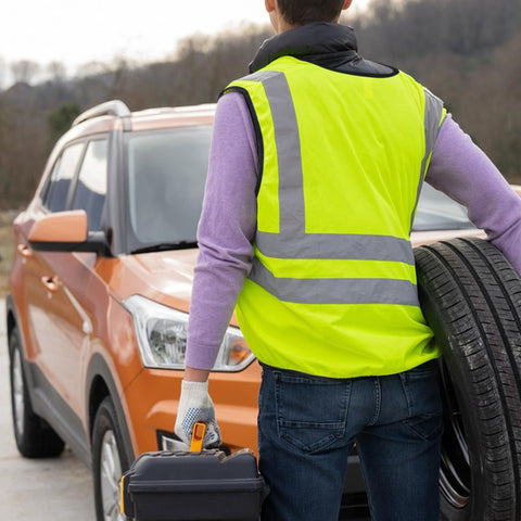 XPCARE hi-vis vest in action emphasizes lightweight, comfortable all-day wear.