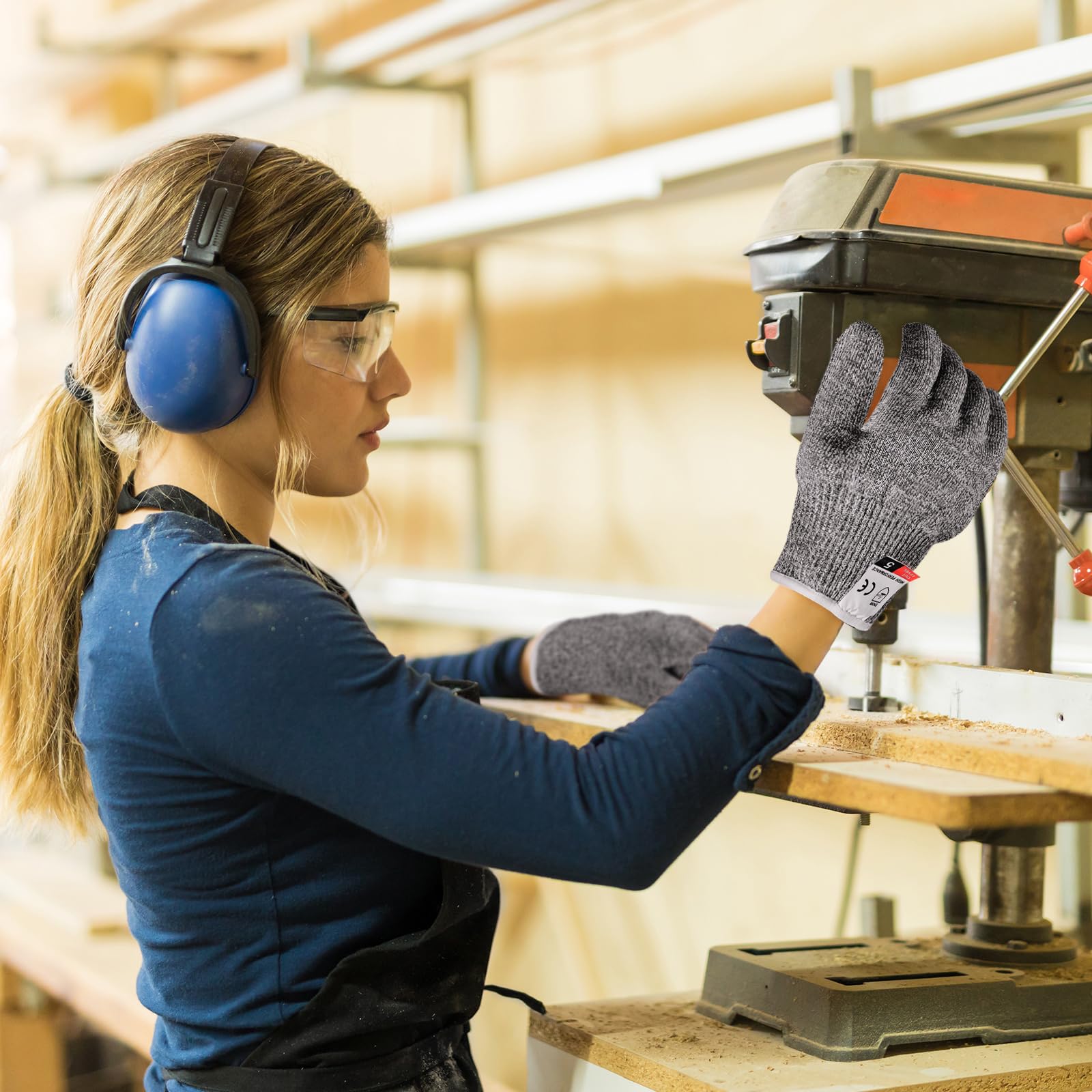 Xuhal cut resistant gloves used for oyster shucking with safety.