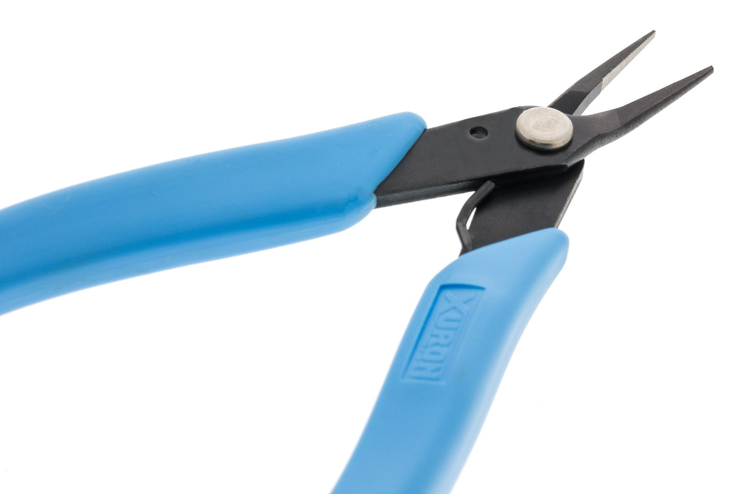 XURON 450S bent nose design aids precise component routing.