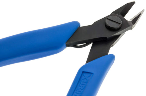 Xuron 9200 tapered-head design enables access in tight spots