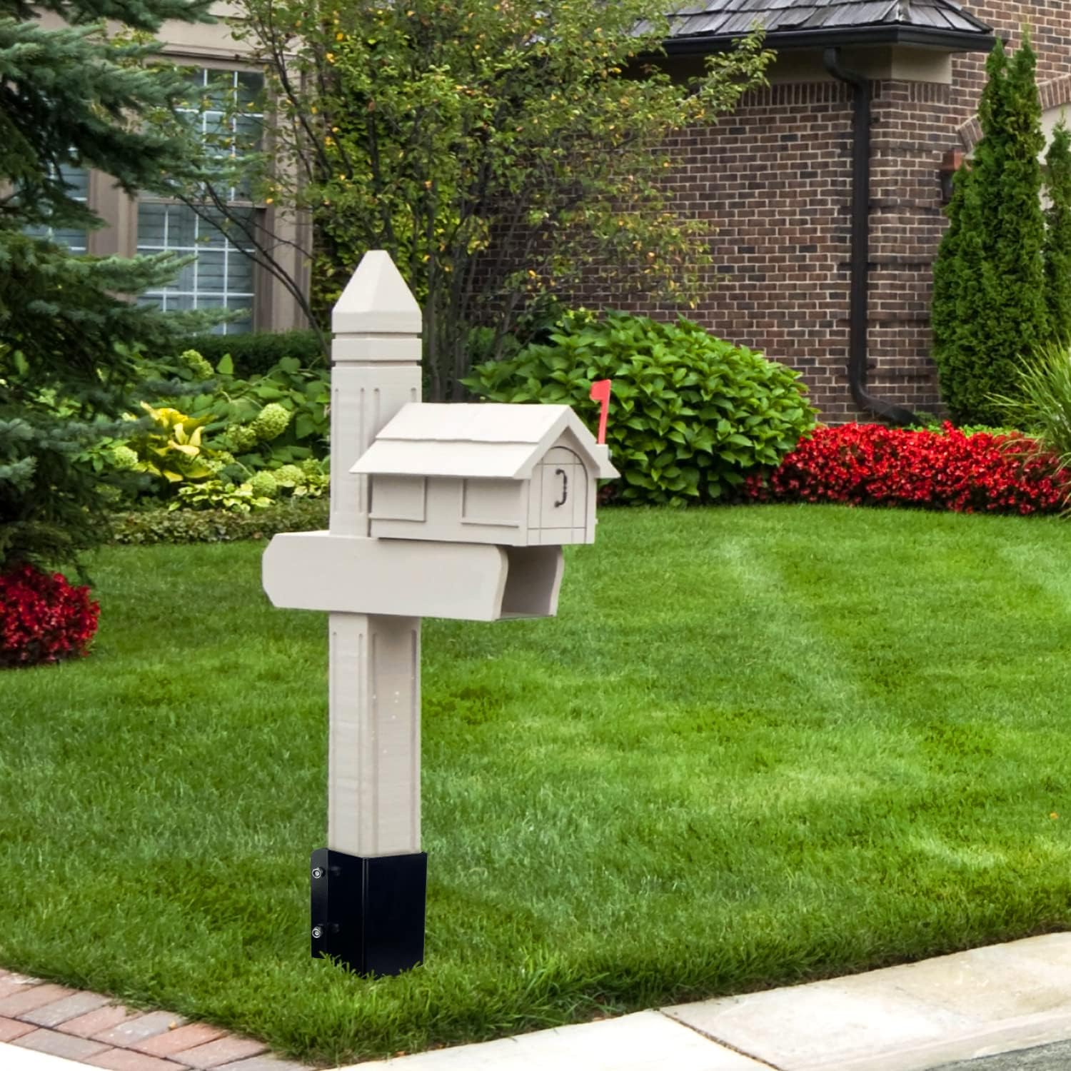 XYADX metal base protects wooden posts from moisture contact.