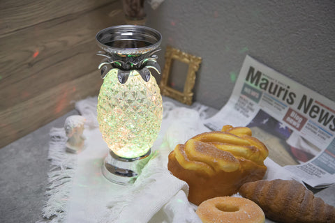 YAKii pineapple LED table decor fits modern rooms with charm