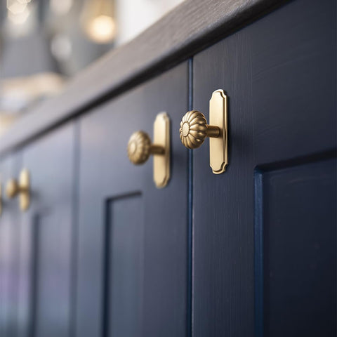 Yanxia zinc alloy construction shown as durable cabinet hardware.