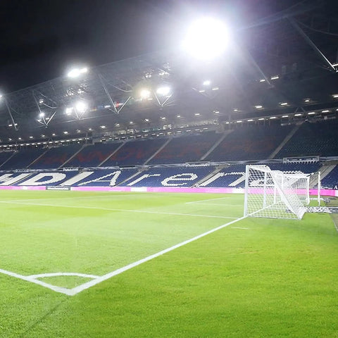 YANYCN 43500 lumens provide broad coverage for sports facilities.