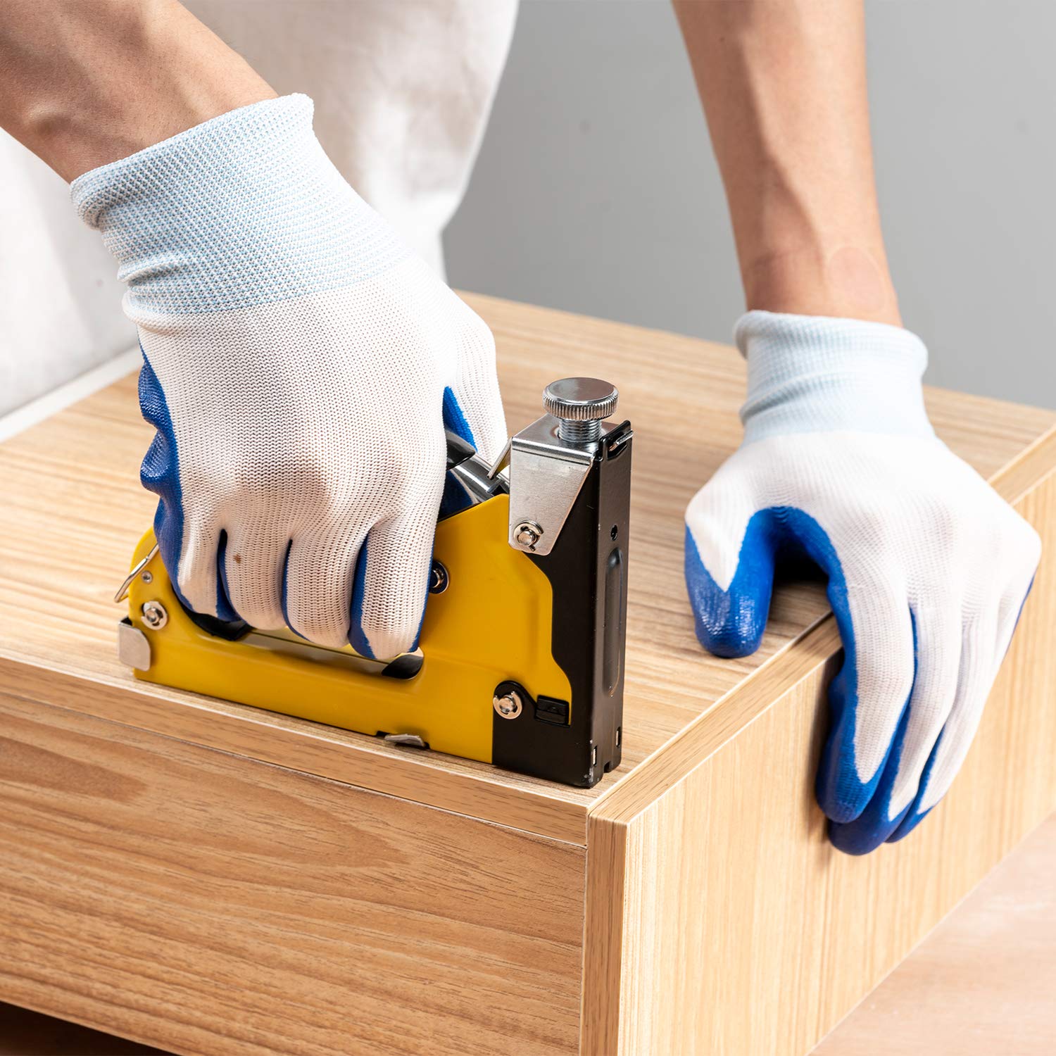 YEAHOME DIY project assembly using the 4-in-1 stapler for furniture and décor