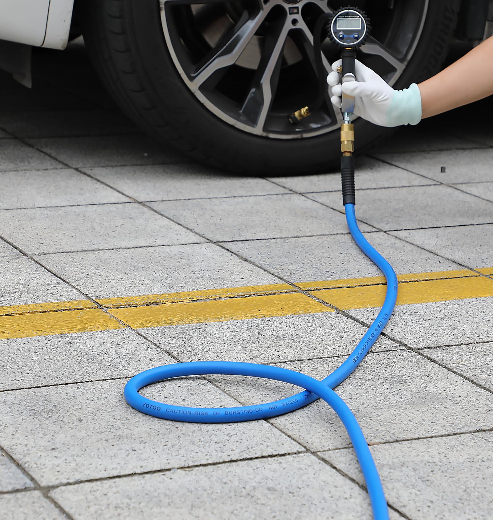YOTOO Air Hose 50 ft length provides reach for larger projects.