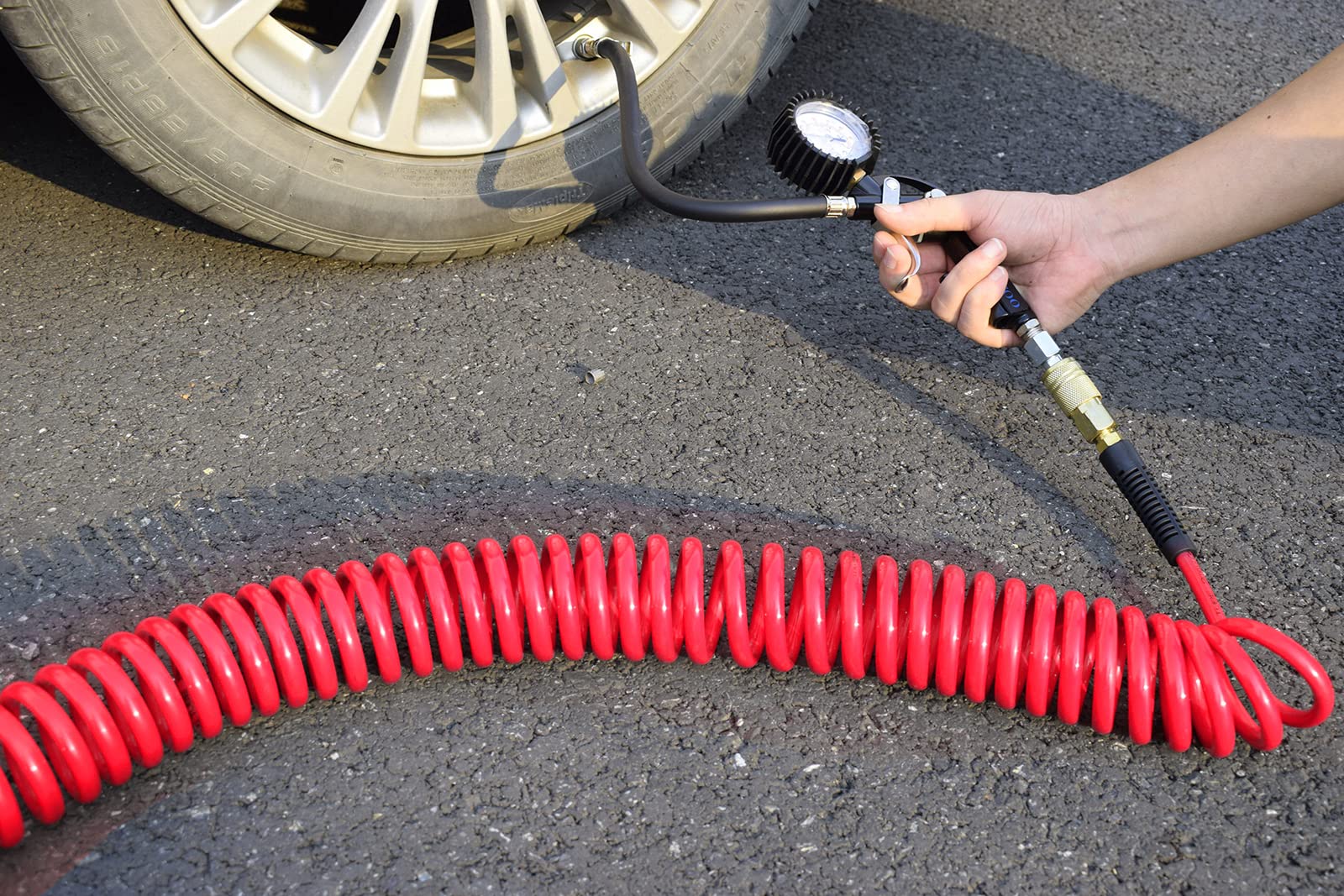 YOTOO high-flow 10 ft hose ready for heavy-duty use.