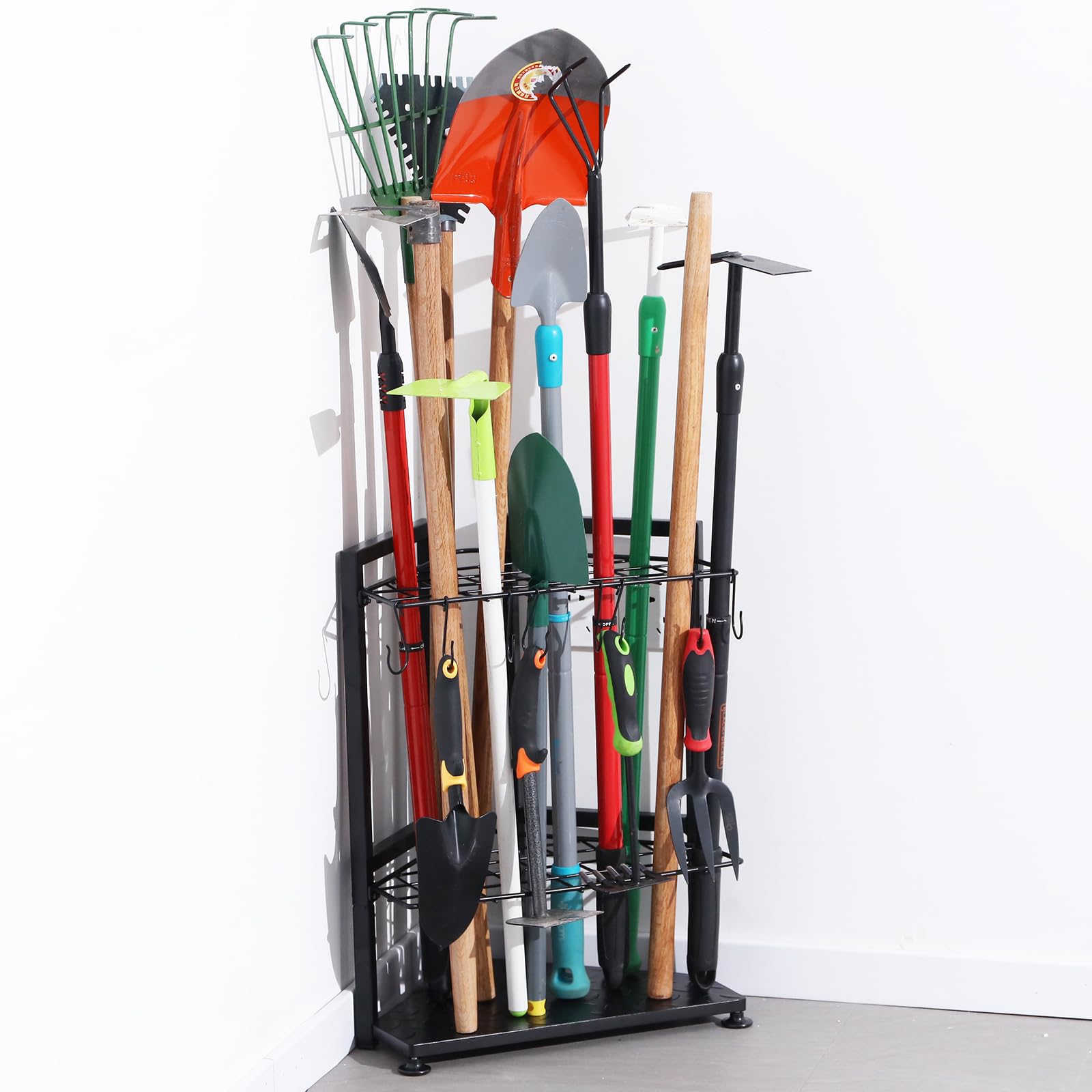 YueTong garden tool organizer showing 31-grid capacity for long handled tools